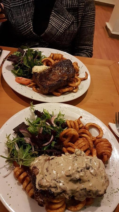 موتيل هونتلي Essex Arms المظهر الخارجي الصورة