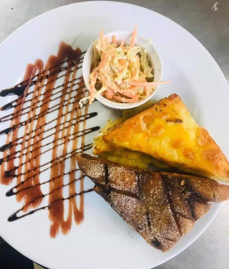 موتيل هونتلي Essex Arms المظهر الخارجي الصورة